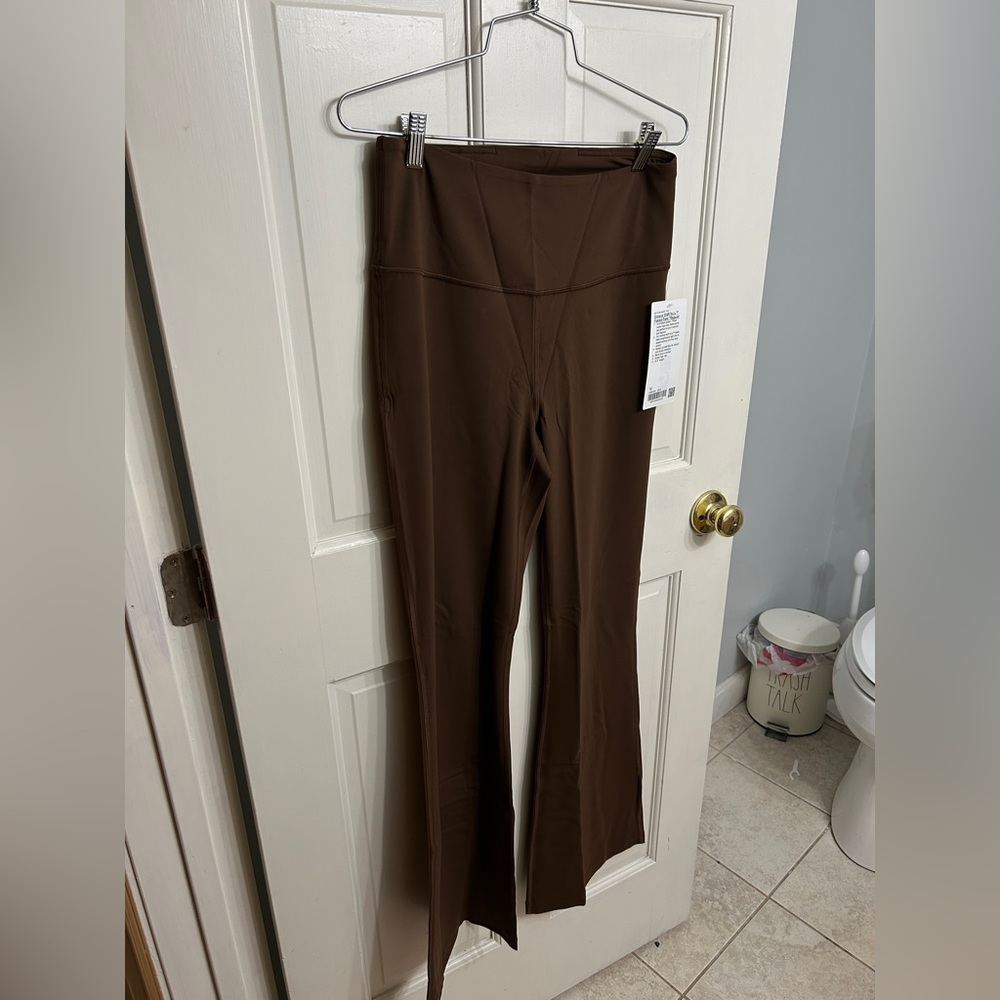 New with tags Lululemon high rise groove flared pants regular